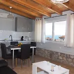 Emilia's With Sea View Balcony, Apartment *