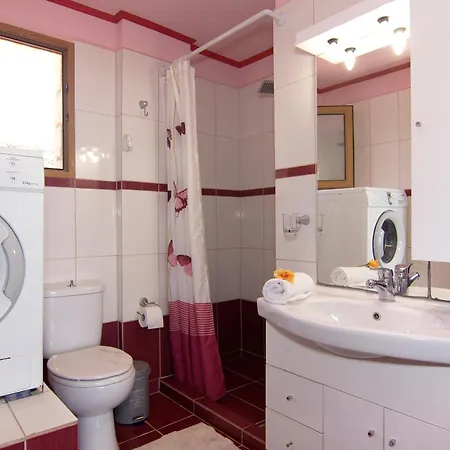 Emilia's Upper Floor Appartamento Stoúpa