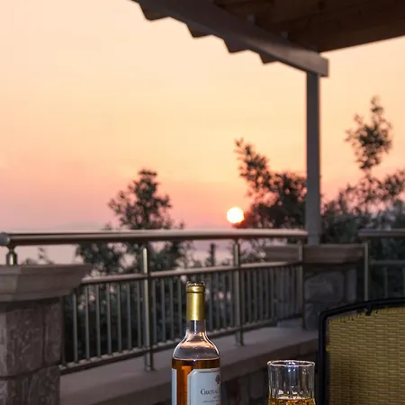 Emilia's With Sea View Balcony, *
