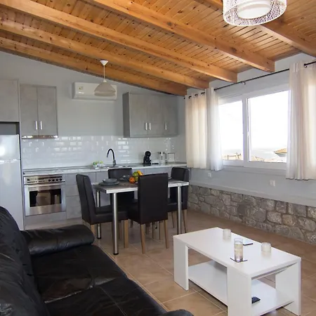 Daire Emilia's Upper Floor Stoúpa