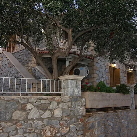 Lägenhet Emilia's Upper Floor