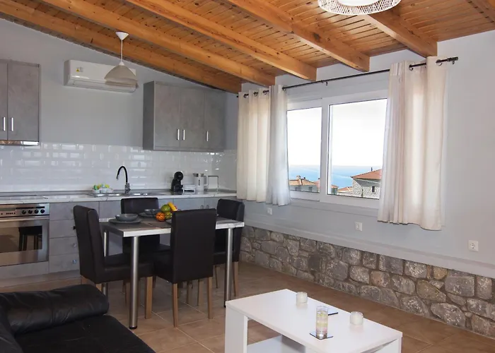 Emilia's Upper Floor Appartement *